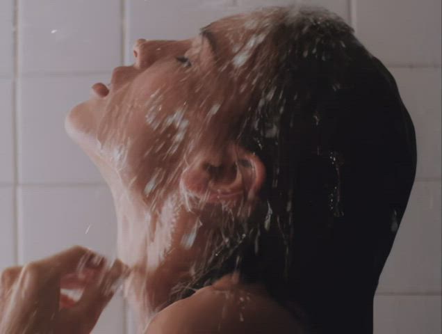 Hilary Swank's showering and awkward stripping plots in Kounterfeit (upscaled HD)