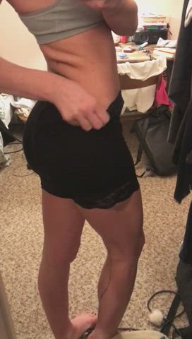 I need SPANK my tight, big butt... Would you cum on my butt? 🥒💦 F28