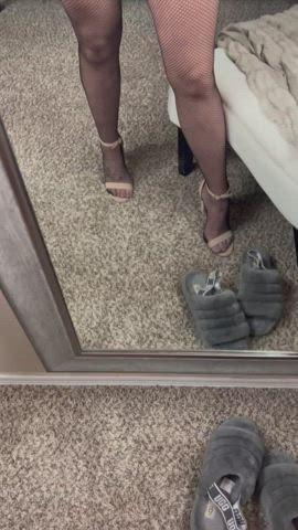 How’s this for a mombod of 3? I feel so sexy in stockings &amp; heels.