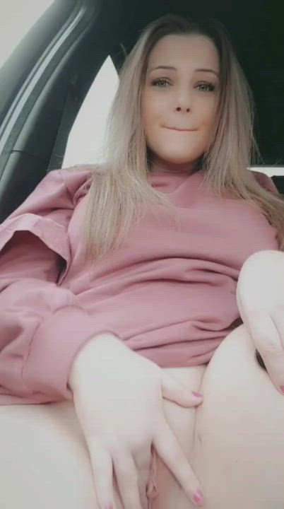 Pulled over to play with my tight pussy in the car?want to see more?link below?2700+