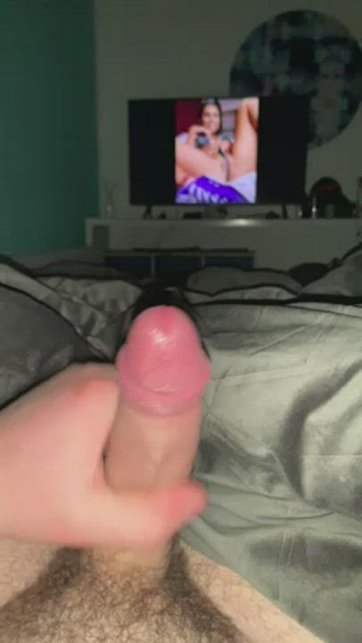 [kik is willgoon4you] trying not to cum before my girlfriend gets here see if you
