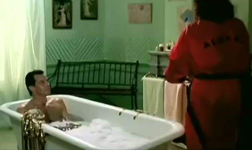 90s Porn Bathtub Caught Celebrity Cheating French Friends Husband clip