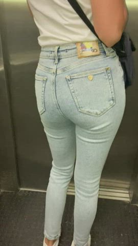 I will show you once my ass in jeans 😹