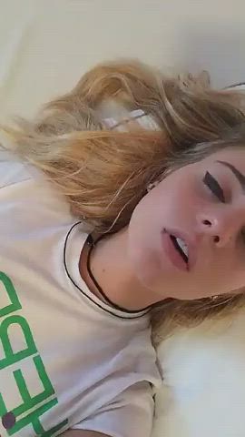 Blonde Solo Masturbating Vibrator clip