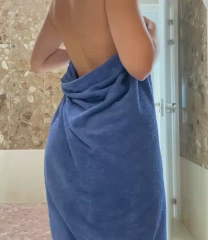 Let’s have some fun in shower? Get wet and wild with me 😈💦