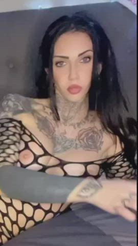 big tits fishnet italian milf mom onlyfans tattoo clip