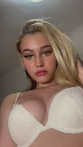 Seducing u with my big tits