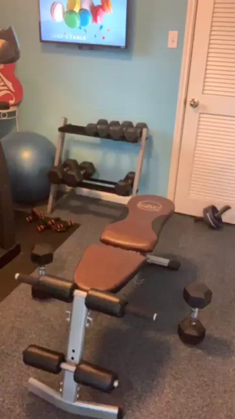 caught daddy gym workout clip
