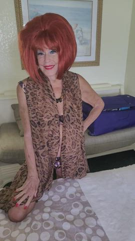 cougar mature onlyfans redhead clip