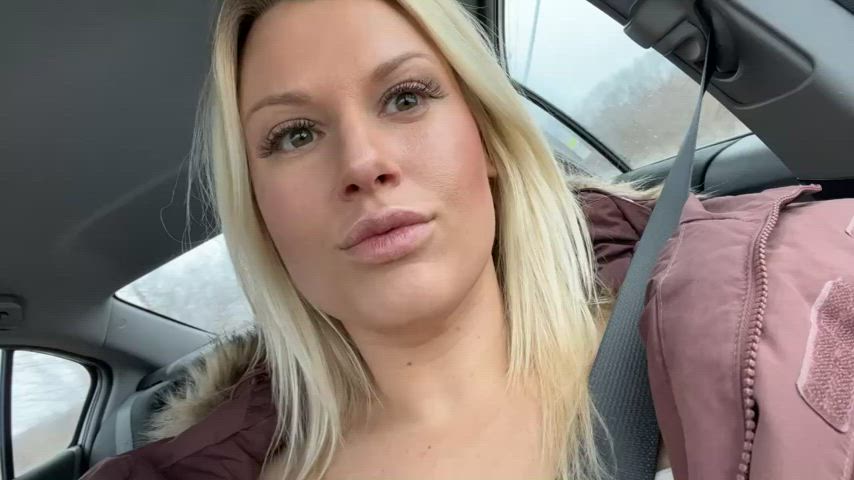 amateur babe blonde cute masturbating onlyfans pawg public pussy thick innie clip
