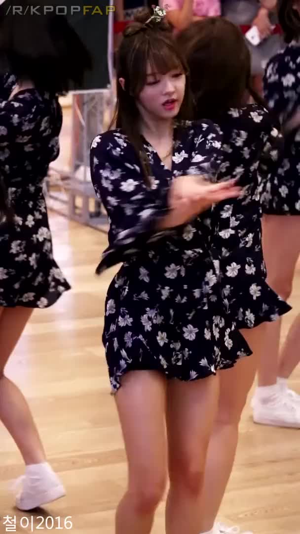 Oh My Girl - Yooa