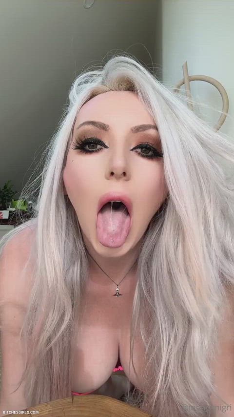 big tits blonde boobs celebrity drool drooling onlyfans solo tongue clip