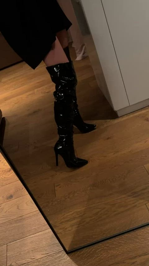 Only a goddess can wear these shiny boots