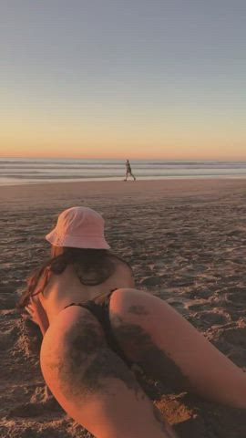 beach flashing outdoor teen tits clip