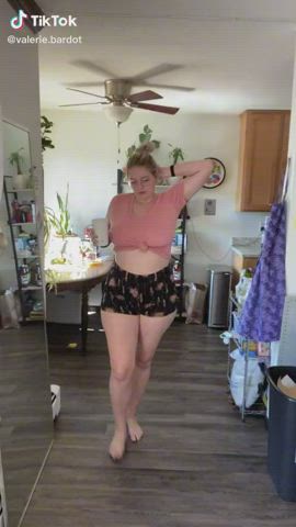 Braless Pokies TikTok clip