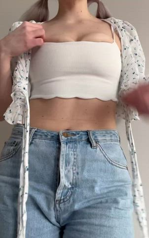 jeans tits top clip