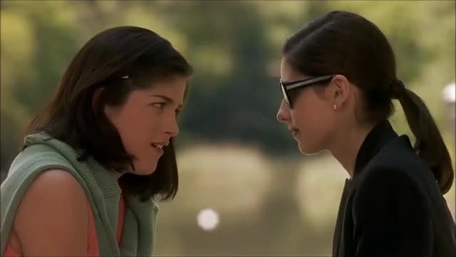 y2mate.com - Sarah Michelle Gellar and Selma Blair lesbian kiss PU7kKCpgH5Q 1080p