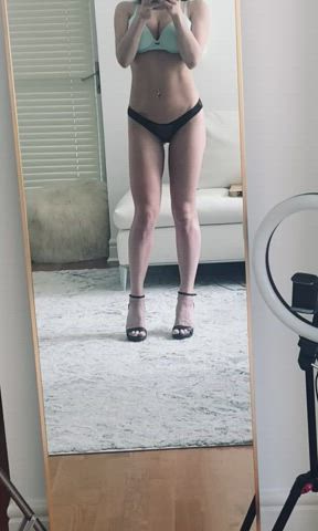 This fuckdoll loves to fuck in heels.