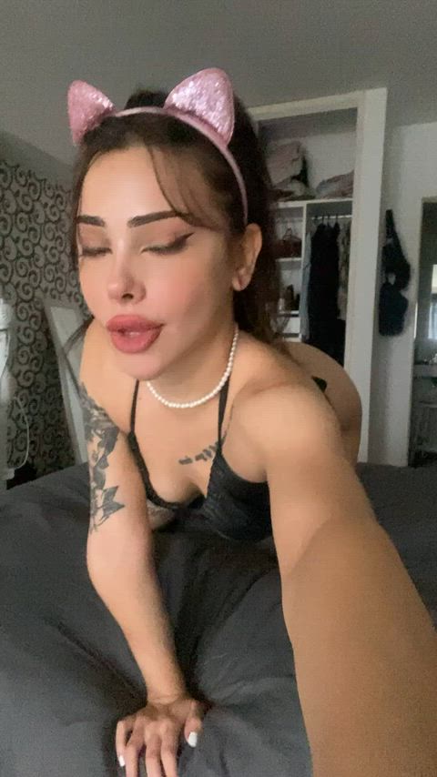 Does my body call your attention? -Free OnlyFans