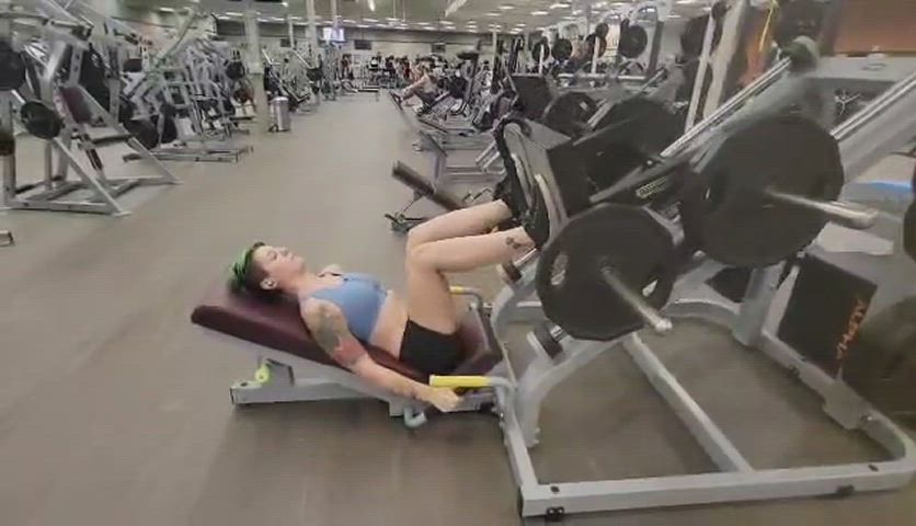 bubble butt gym workout clip