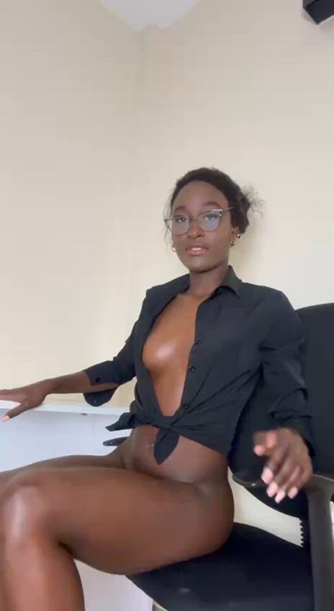 boobs ebony secretary tits clip