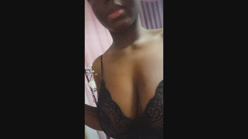 Can I be your sexy black girlfriend? Promise to never let you pull out!