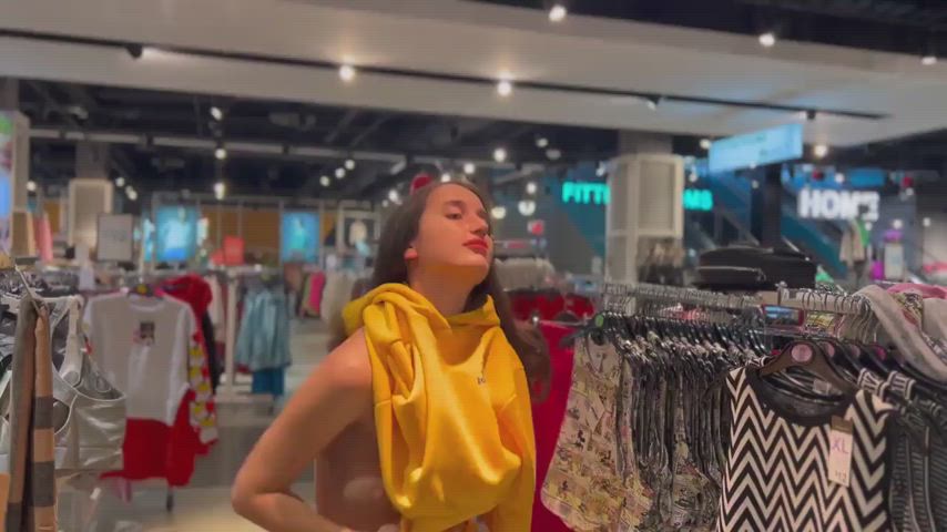 changing room clothed gf girlfriend public r/caughtpublic just-boobs clip