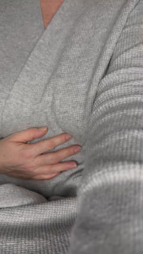 amateur big tits lactating milf thick tits clip
