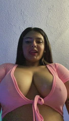 big tits boobs bouncing tits curvy cute huge tits latina tits clip