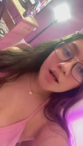 Amateur Close Up Cosplay Latina Pussy Spreading clip