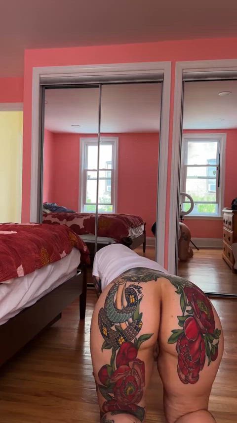 ass asshole bending over big ass jiggle nude tattoo tease thick white girl clip