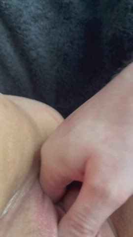 amateur fingering pussy lips pussy spread wet pussy clip