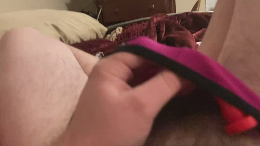 Making a mistake while trying to use my thong to hold the sound in place with one