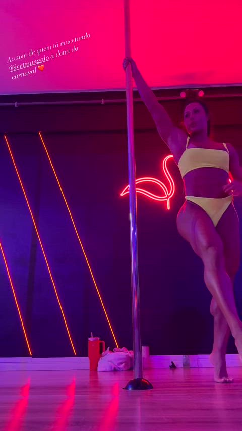 ass big ass big tits brazilian celebrity dancing muscular girl pole dance clip