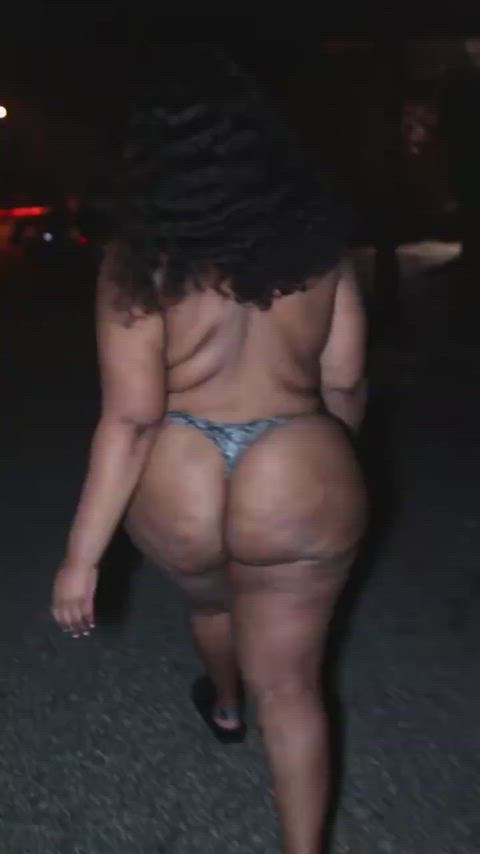 ass bbw ebony public thick thong walking thick-booty clip