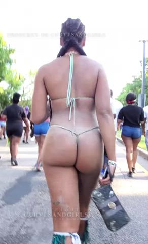 ass booty candid jiggling public thick clip