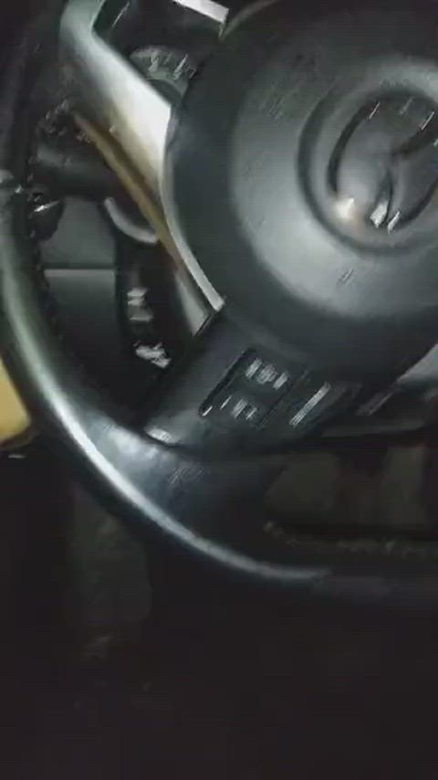 car pee peeing clip