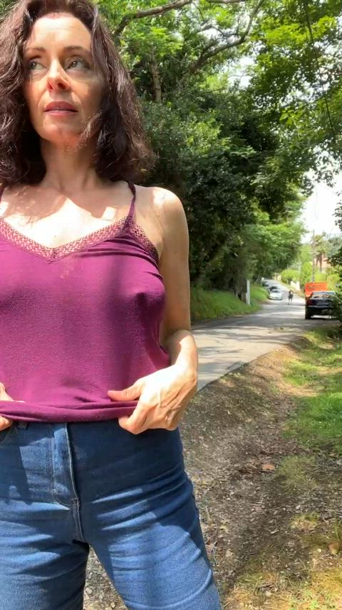 Would you let a 47yo MILF ride your cock on the first date?