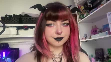 Hii, this succubus wants all of your cum!;3