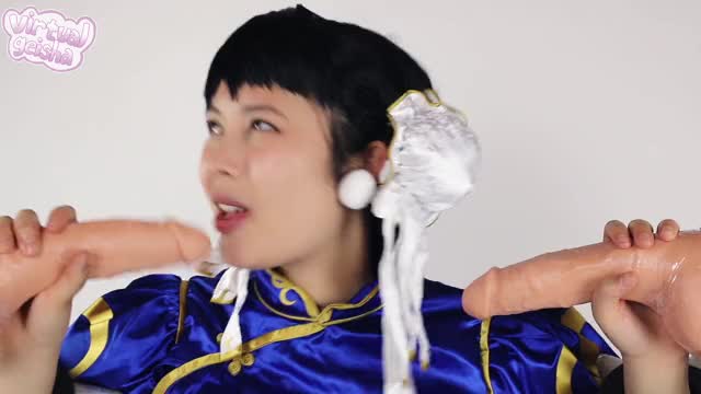 Chun li from Street fighter takes on two [OC]