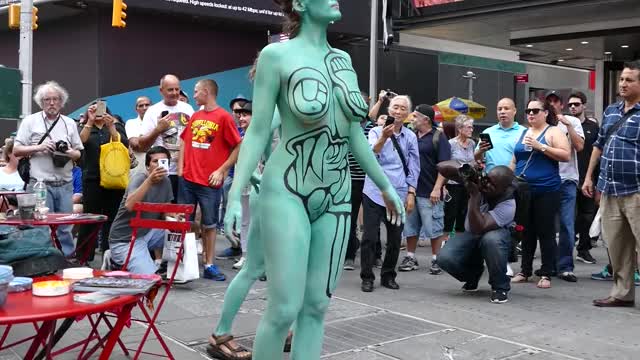 BODY PAINTING BALLET