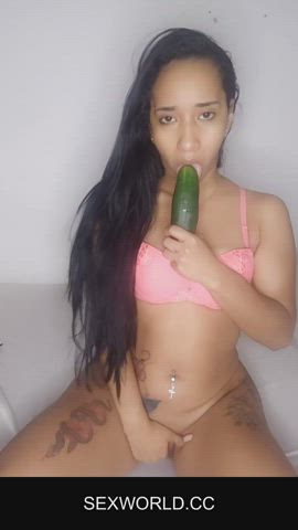 Amateur Ass Cucumber Latina clip
