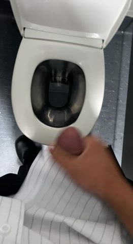 Risky Public Toilet Cumshot