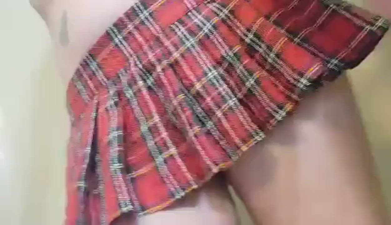 Pee Skirt Upskirt clip