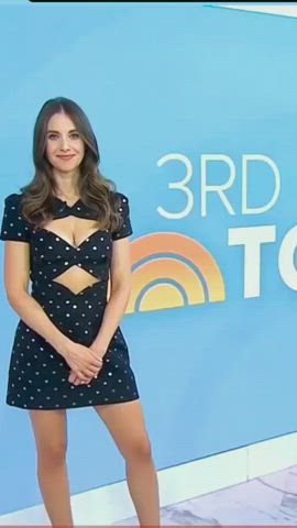 alison brie cleavage natural tits clip