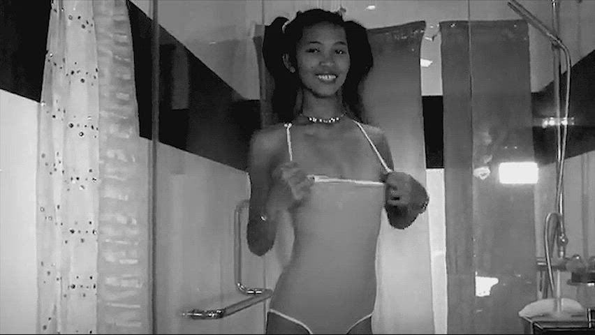18 Years Old 19 Years Old Asian Petite Shower Skinny Smile Teen Tits clip