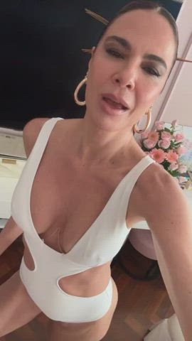 brazilian brunette celebrity milf model clip