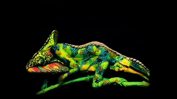 Artists imitating a chameleon