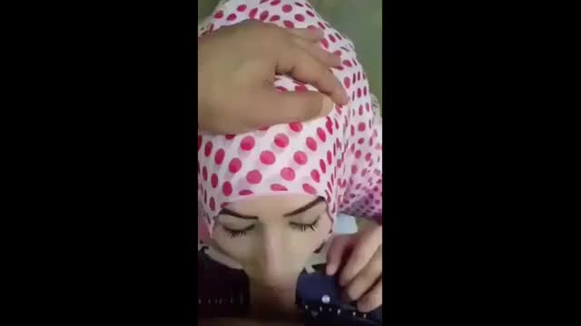 Hijab Gf gives Blowjob