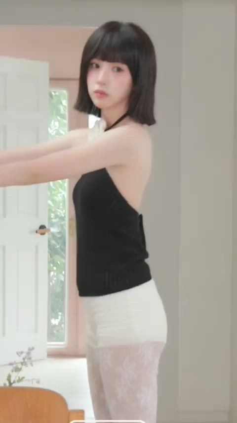 ass celebrity public teen kpop legal-teens clip